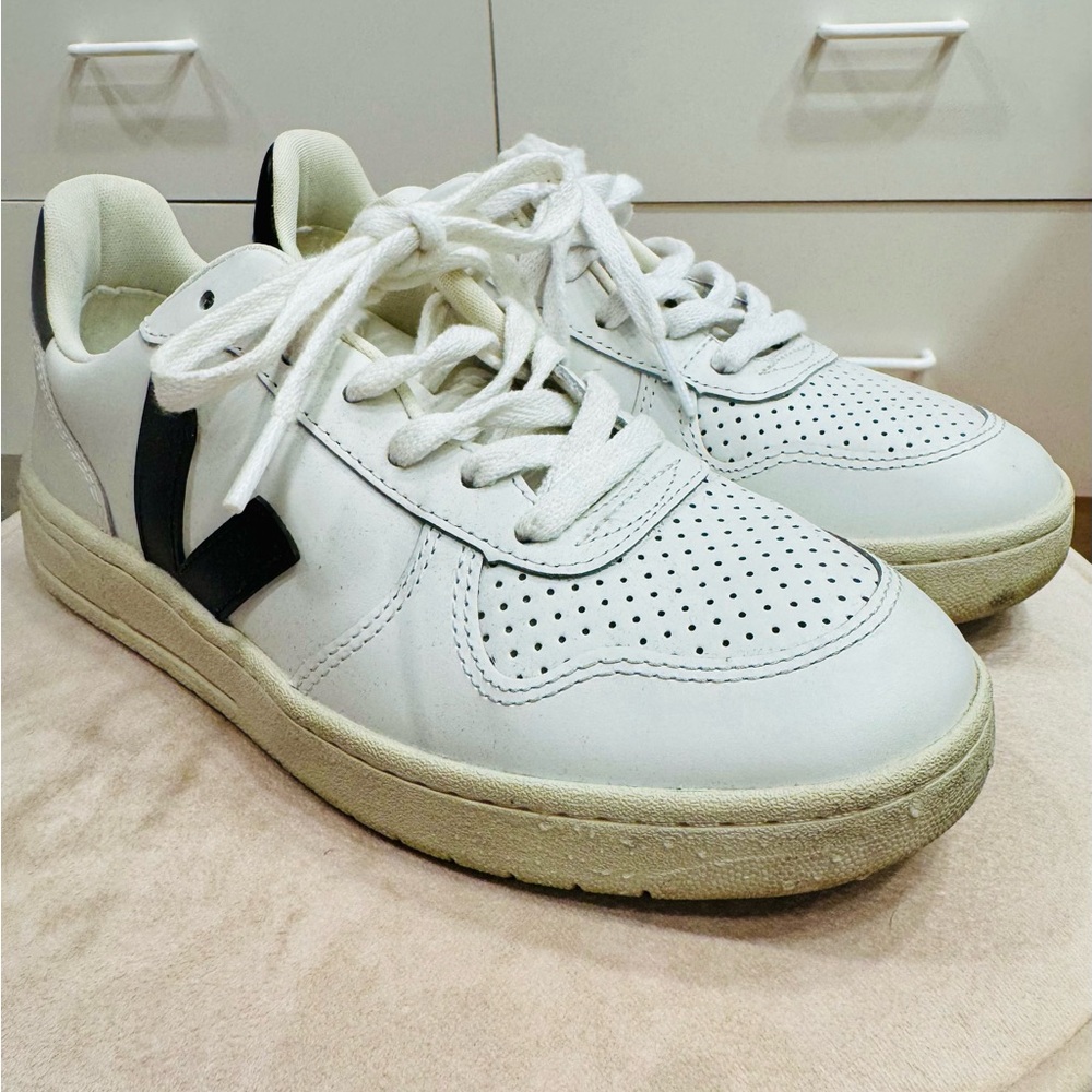 Veja V-10 White and Black Sneakers